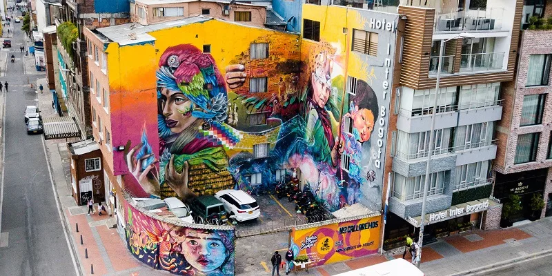 Arte de rua no bairro La Candelaria em Bogotá