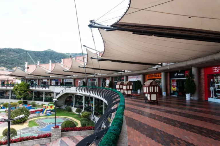 Outlet Centro Comercial y Recreacional Bima em Bogotá