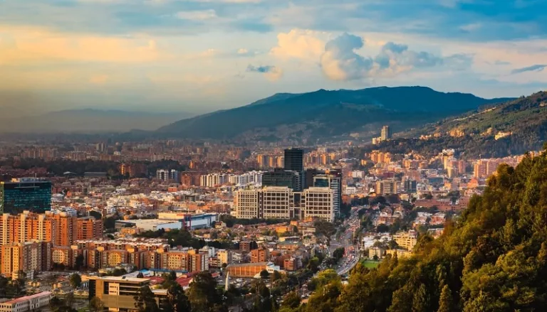 Pacote Hurb para Bogotá + Medellín por R$ 3039