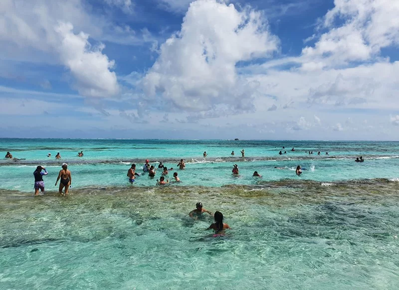 Ilha El Acuario em San Andrés na Colômbia